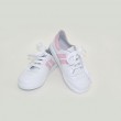 zapatilla acordonada blanca